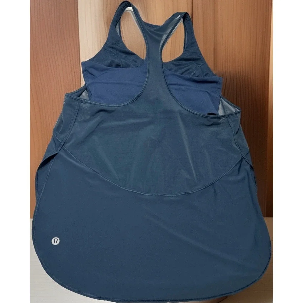 Lululemon Twist Around Tank Light Support‎ Size 6 Mesh Blue W1AIDS